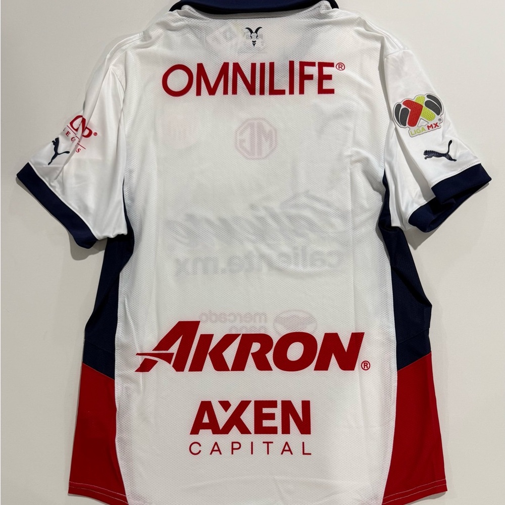 PUMA Chivas 2024/25 Match Away
Men's Soccer Authentic Jersey size Medium. - Picture 7 of 8